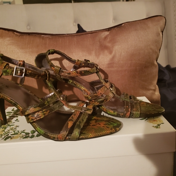 Women Mossimo 8.5 M heels 3 inch heel - Picture 1 of 3